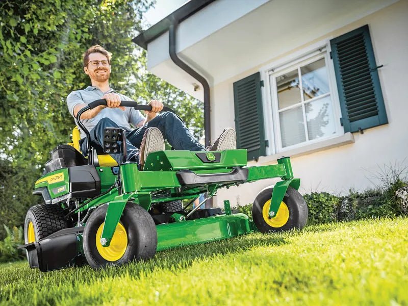 John Deere Z315E ZTrak 42-in. Zero-Turn Mower - Image 2